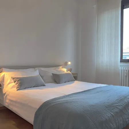 Homeby, Casa Delle Primule ミラノ